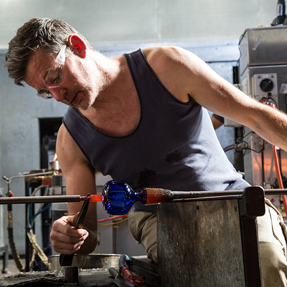 Making glass cups and mugs #crafting #glasstok #flameworkingstudio #la